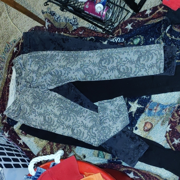 Hugh bundle of Nwt women's clothes N more - Picture 5 of 14